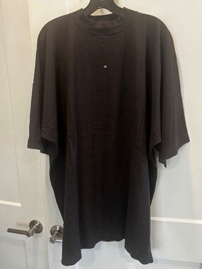 Yeezy Gap by Balenciaga No Seam Tee Size M